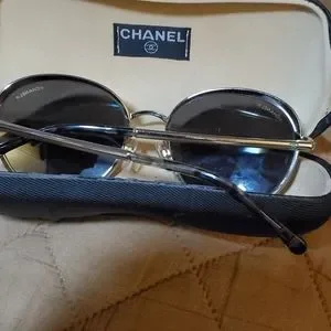 CHANEL | Accessories | 0 Authentic Chanel Silver Round  display picture 1